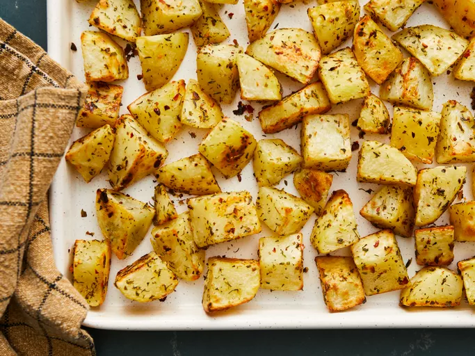 Ideal Timing: The Duration Of Potato Cooking To Achieve Delectable Outcomes 