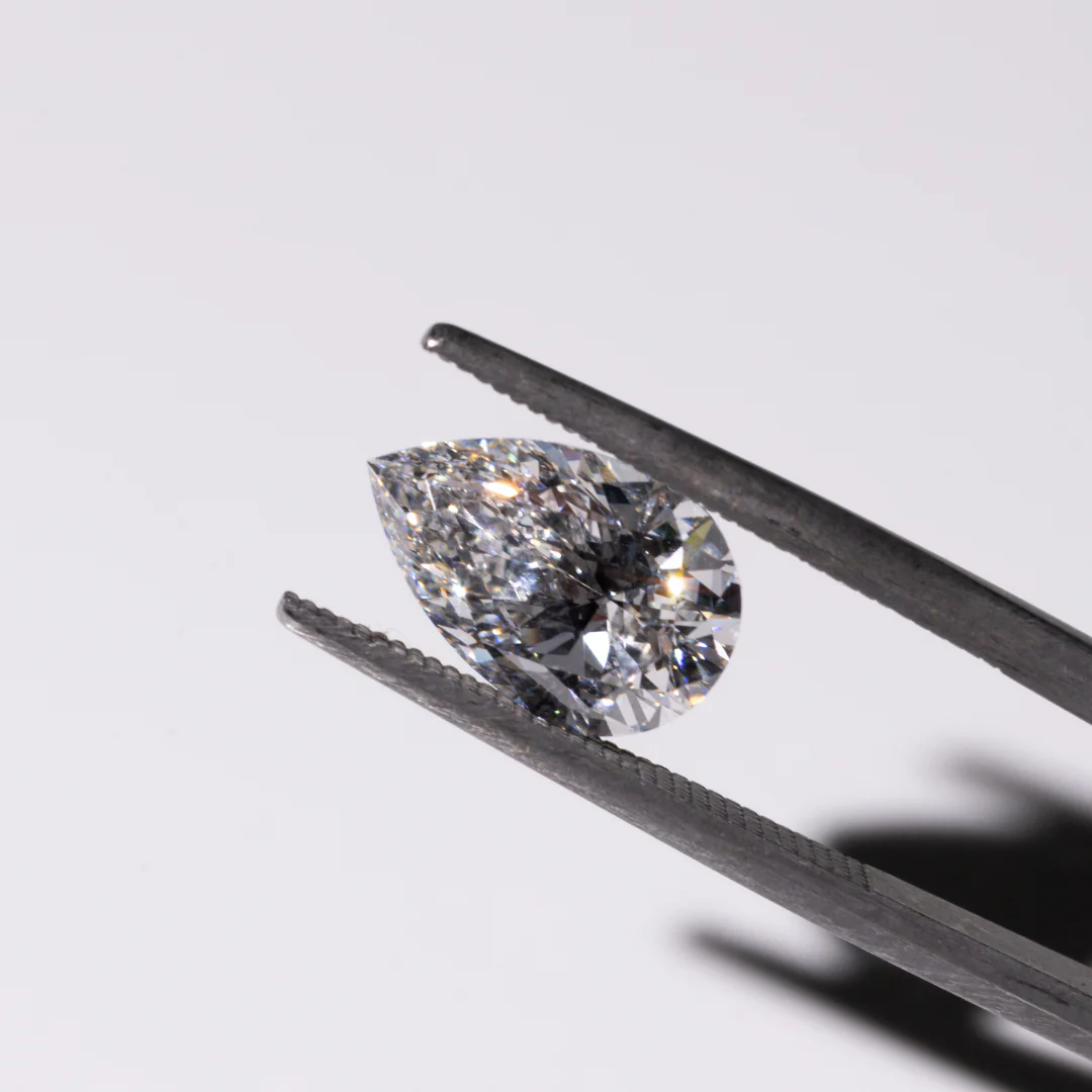 Using Emerald-Cut Lab Diamonds Across Different Jewellery Styles